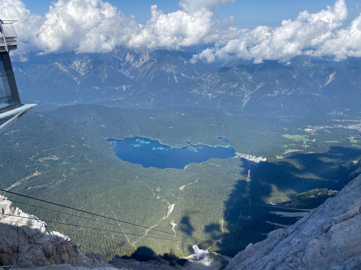 Ferienhaus Butterfly Daire Garmisch-Partenkirchen Dış mekan fotoğraf