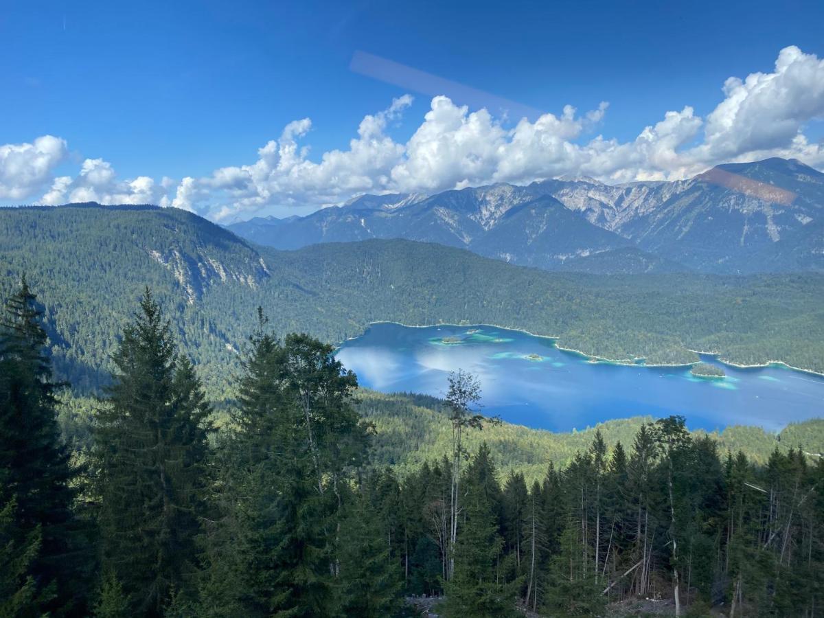 Ferienhaus Butterfly Daire Garmisch-Partenkirchen Dış mekan fotoğraf