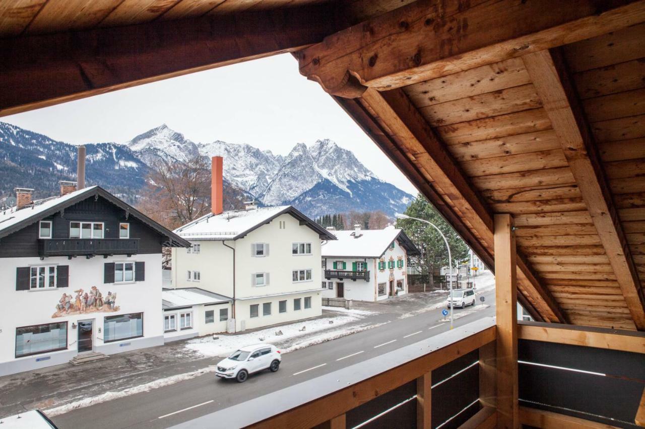 Ferienhaus Butterfly Daire Garmisch-Partenkirchen Dış mekan fotoğraf